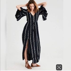 American Eagle bell sleeve maxi dress